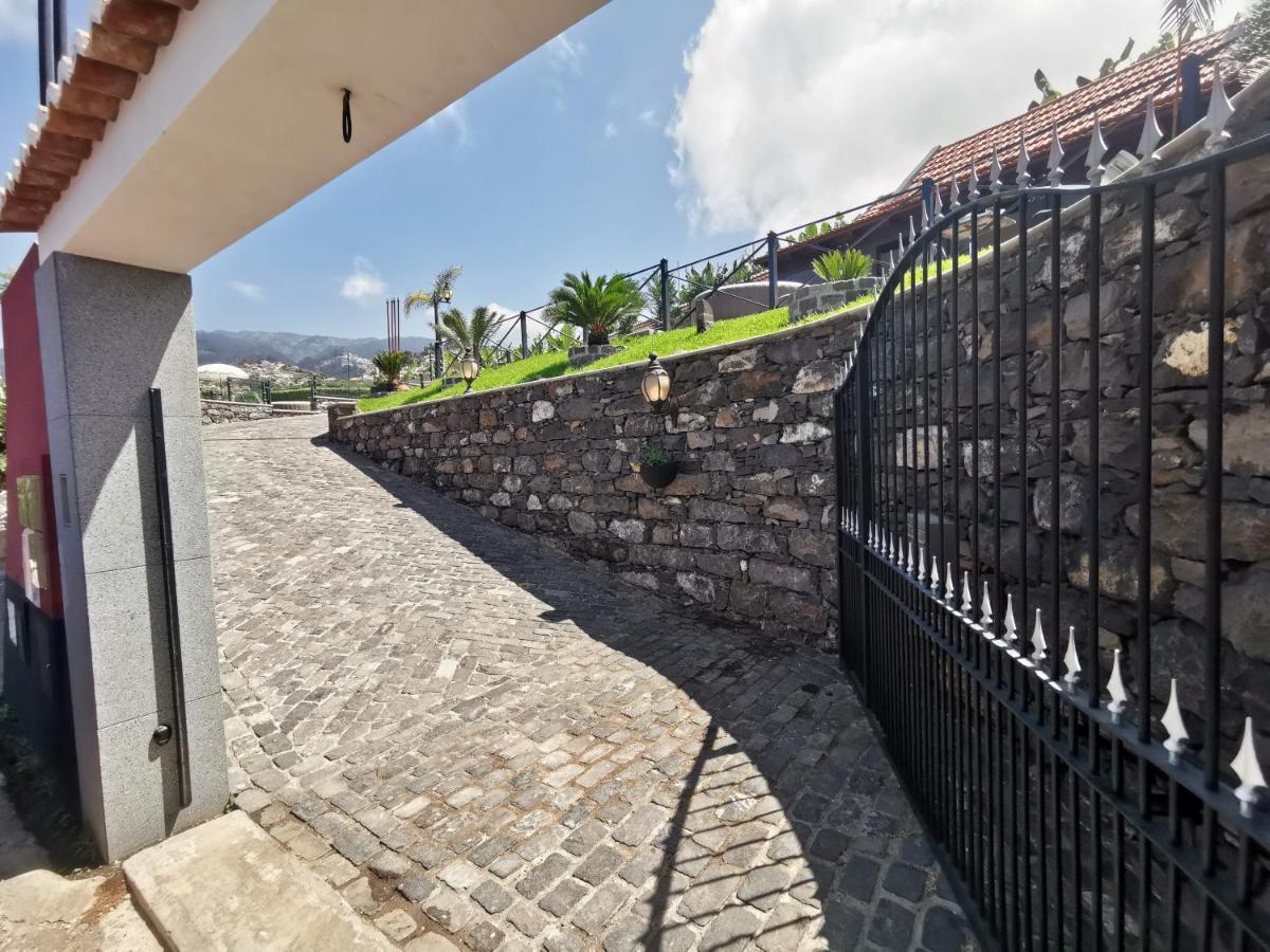 Villa Nova Madeira in Funchal Casa A&B Funchal (Madeira) Exterior foto